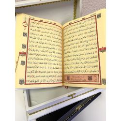 Große Quran-Truhe mit Koran in Lederoptik